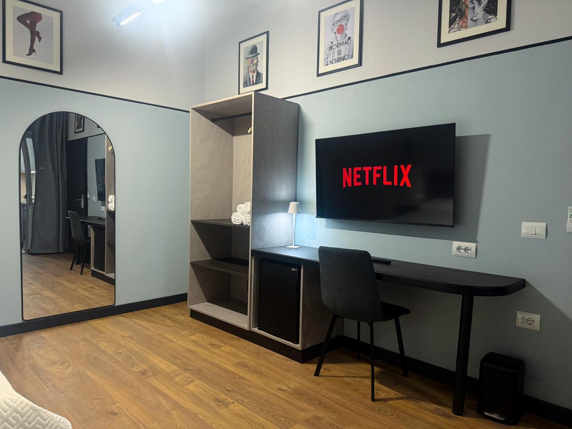 Days Free Parking Appartement Tirana
